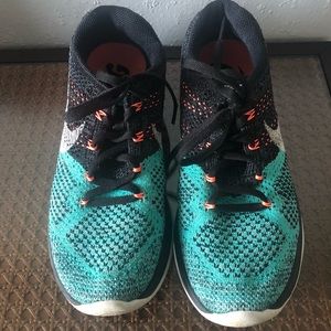 Nike Air Flyknit Lunar 3